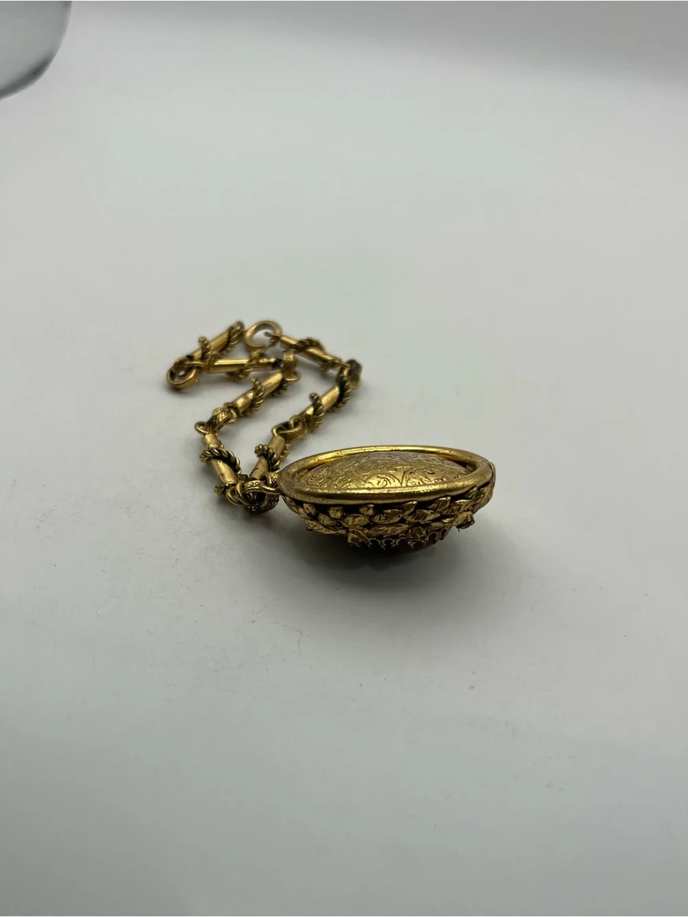 Victorian revival brown cabochon gold tone leaf rhinestone bracelet vintage